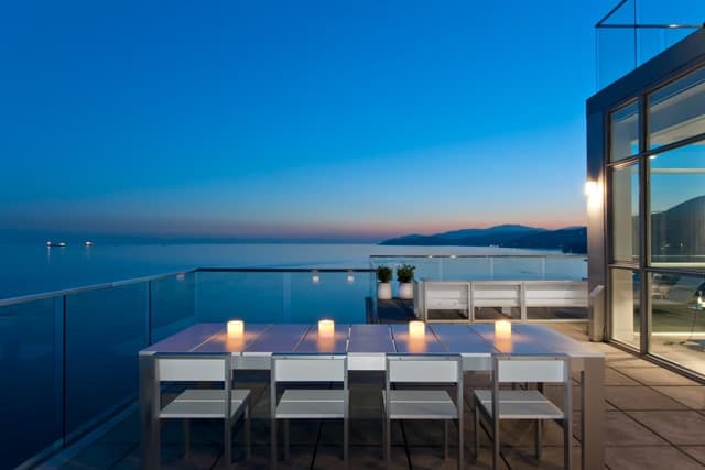 LUXURY WATERFRONT PENTHOUSE AT THE 'ARGYLE' IN WEST VANCOUVER