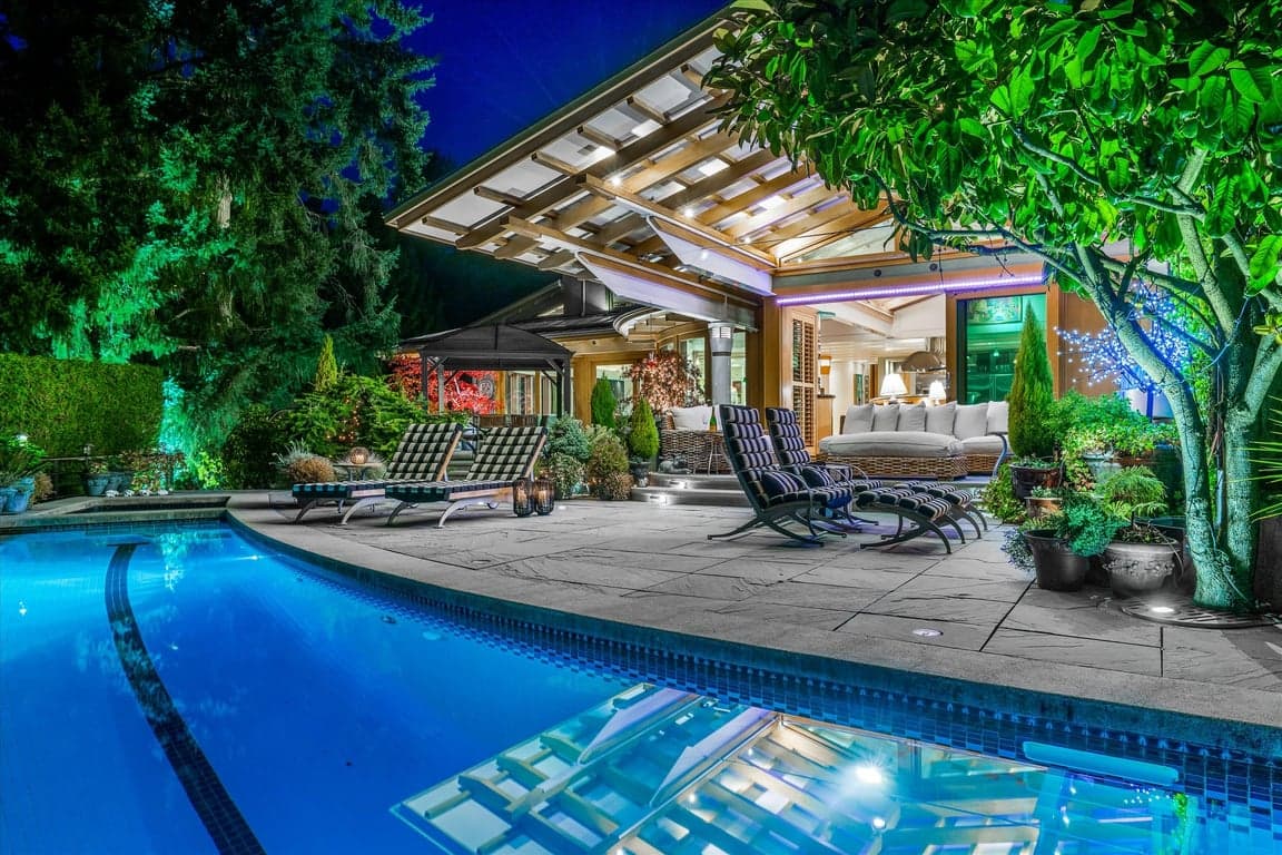 AN ARCHITECTURAL MASTERPIECE LOCATED JUST STEPS TO EAGLE HARBOUR BEACH IN ONE OF WEST VANCOUVER’S MOST PRIZED LOCATIONS