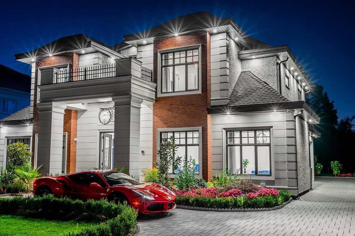 A CLASSIC EUROPEAN INSPIRED MANSION IN ONE OF RICHMOND’S MOST PRIZED LOCATIONS.