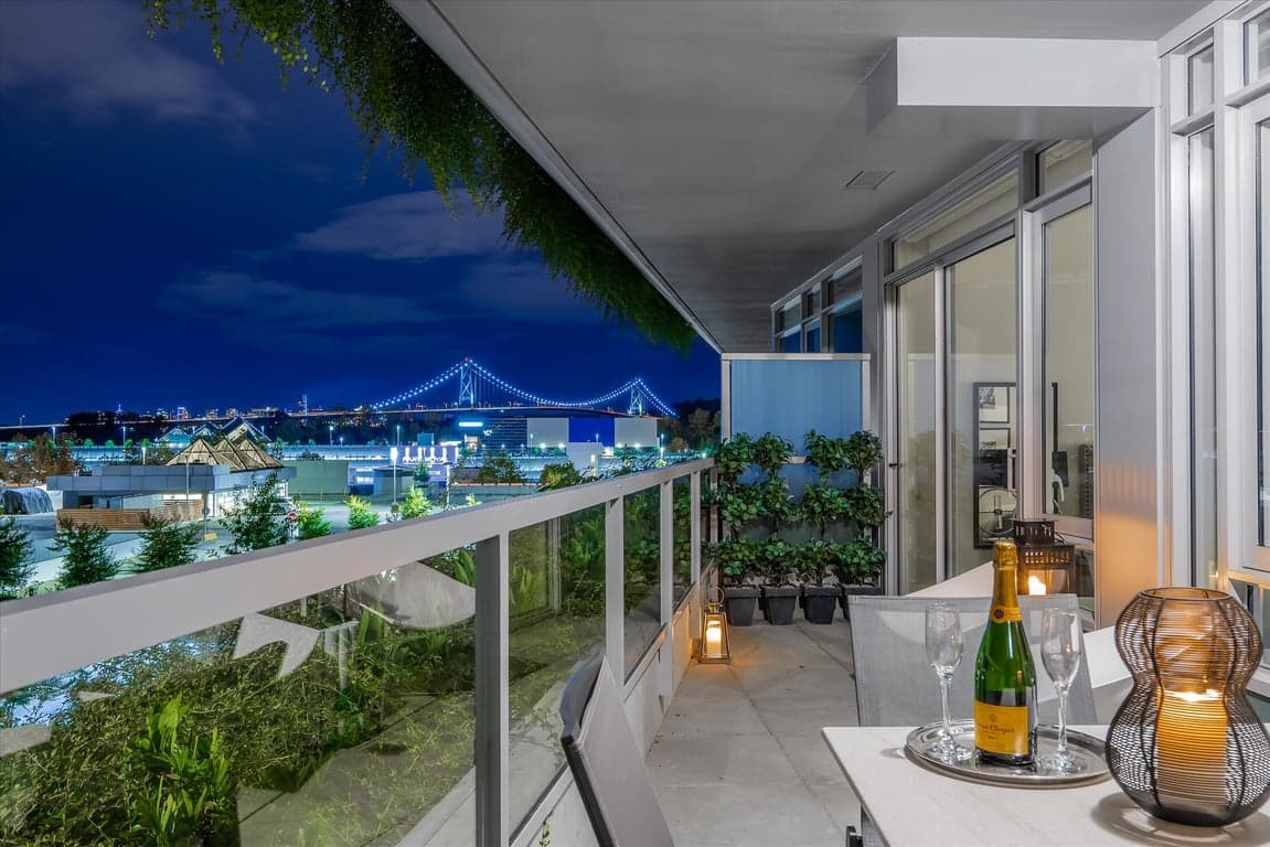 A MAGNIFICENT LUXURY TWO BEDROOM VIEW-SIDE RESIDENCE AT THE EVELYN IN WEST VANCOUVER