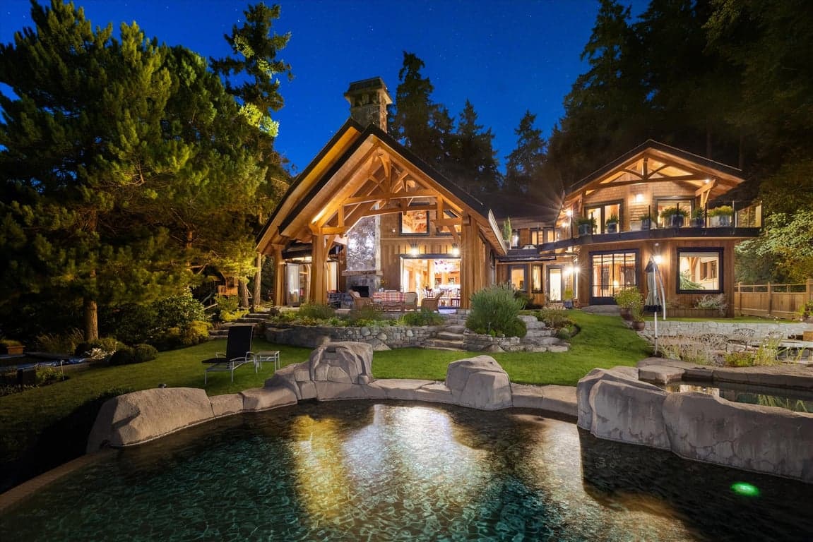 AN ARCHITECTURAL WESTCOAST MASTERPIECE ON A PRIVE ALMOST 1 ACRE WATERFRONT ESTATE IN SECHELT, BC
