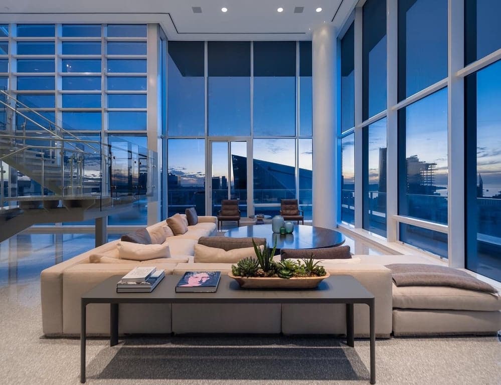 A MAGNIFICENT PENTHOUSE RESIDENCE LOCATED ATOP THE FIVE STAR FAIRMONT PAC RIM HOTEL IN VANCOUVER'S COAL HARBOUR