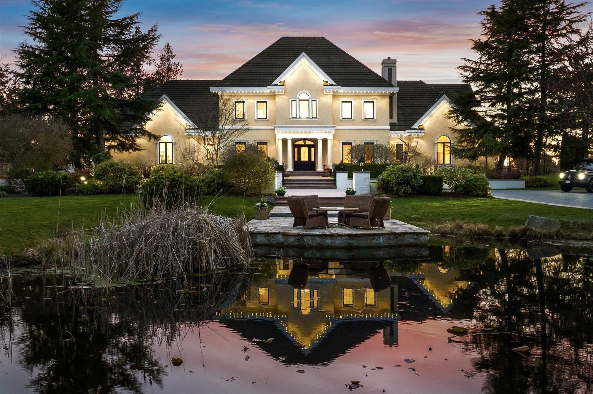 MAGNIFICENT 5.86 ACRE ESTATE IN SOUTH SURREY JUST MINUTES TO CRESCENT BEACH AND MORGAN CREEK GOLF COURSE
