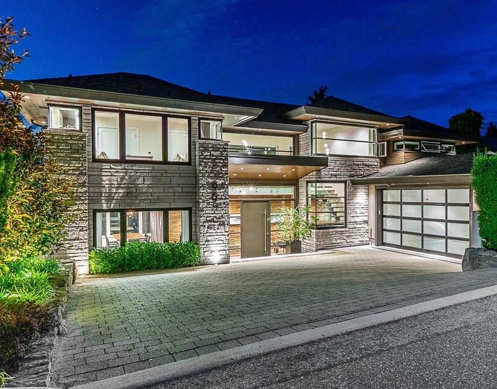 MAGNIFICENT ULTRA-LUXURY MODERN ‘DREAM HOME’ IN NORTH VANCOUVER’S EDGEMONT VILLAGE