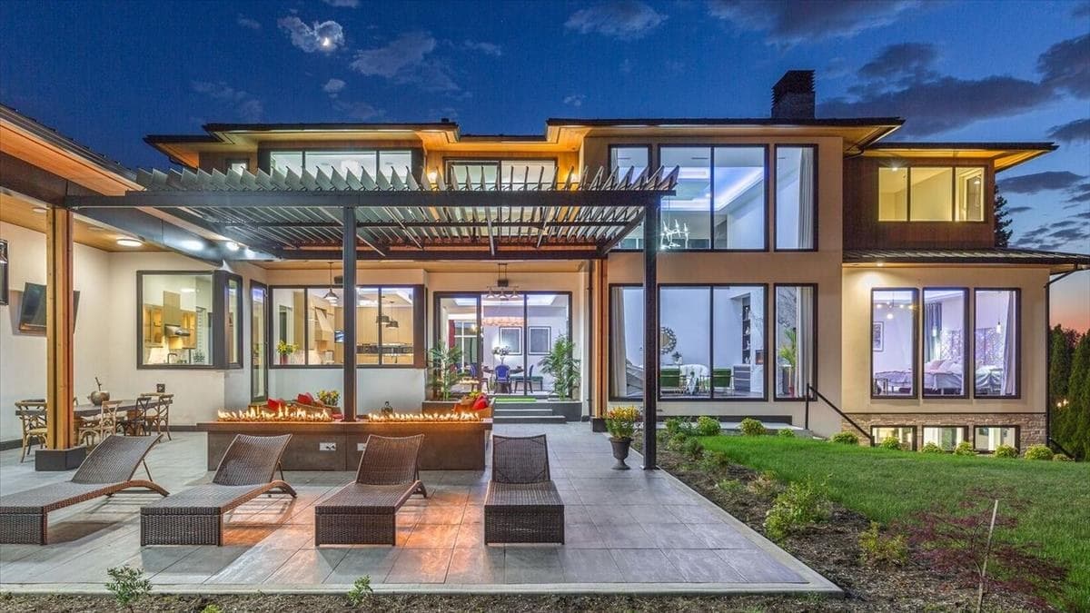 A MAGNIFICENT LUXURY ONE ACRE ESTATE RESIDENCE IN THE MOST COVETED SOUTH SURREY ENCLAVE