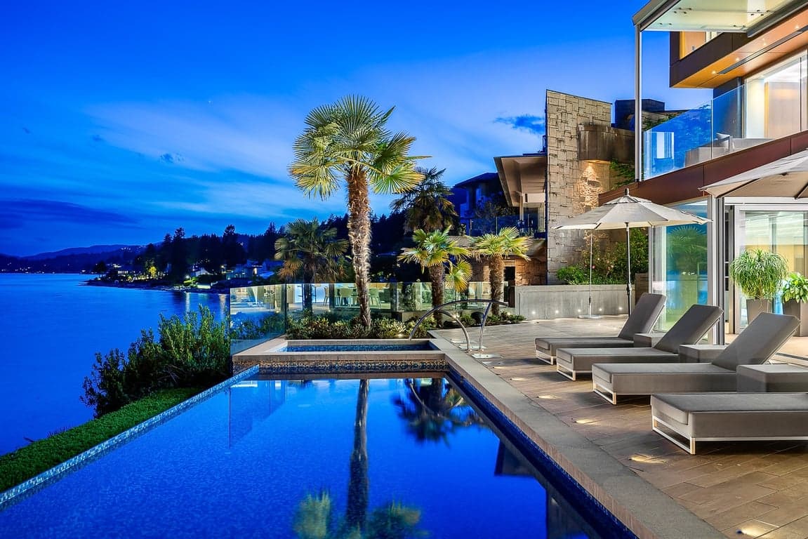 AN ARCHITECTURAL WATERFRONT MASTERPIECE ON WEST VANCOUVER'S MOST PRIZED BELLEVUE AVENU