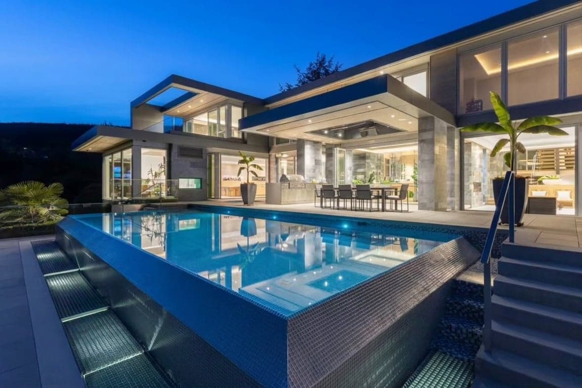 A CALIFORNIAN INSPIRED MODERN MASTERPIECE IN WEST VANCOUVER'S MOST EXCLUSIVE BRITISH PROPERTIES