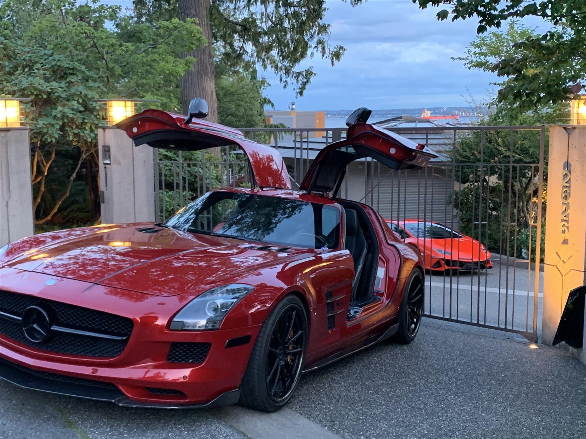 EXCLUSIVE WATERFRONT EVENT IN WEST VANCOUVER WITH HUBLOT, LAMBORGHINI & SUNSEEKER YACHTS