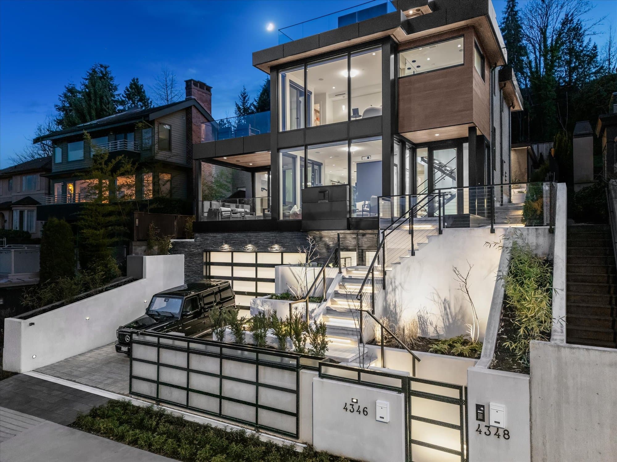 A SENSATIONAL MODERN OCEAN VIEW HOME IN VANCOUVER'S MOST EXCLUSIVE POINT GREY NEIGHBORHOOD STEPS TO LOCARNO BEACH ..