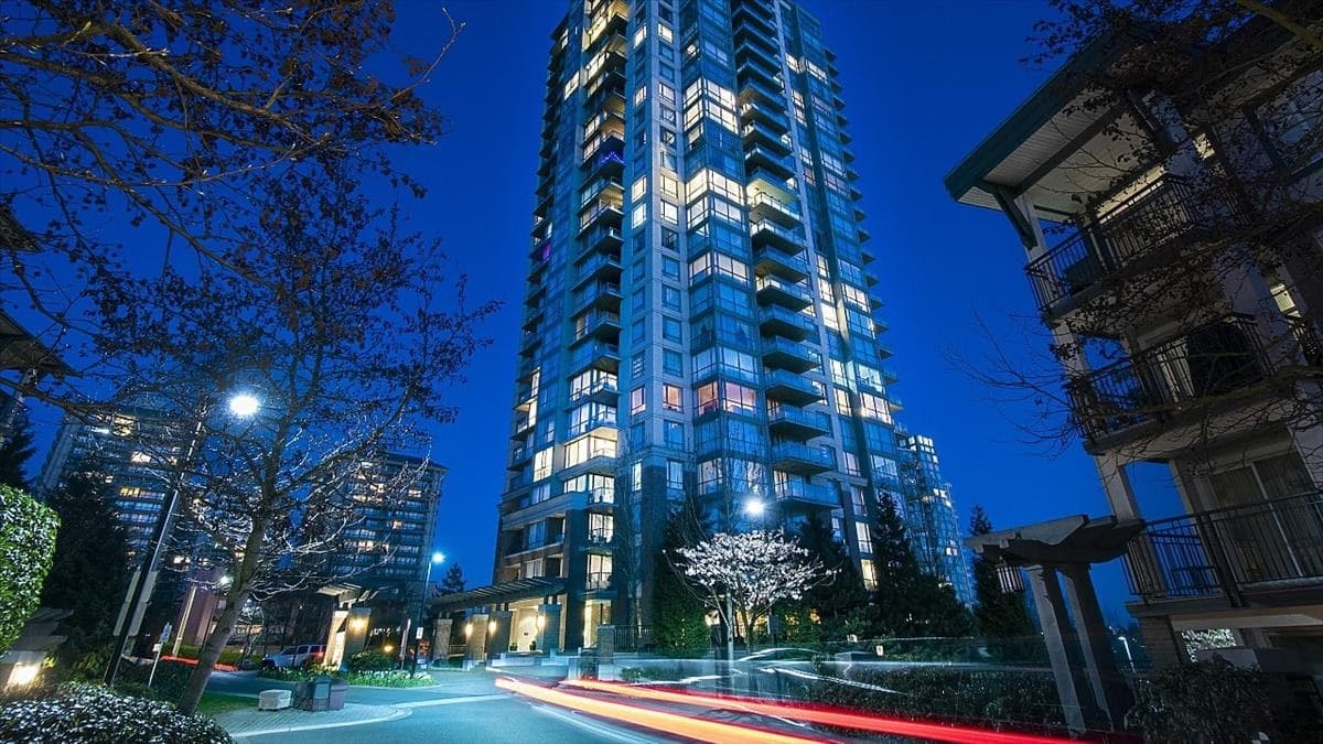 A MAGNIFICENT SUB PENTHOUSE RESIDENCE AT THE FITZGERALD RESIDENCES IN BURNABY NORTH