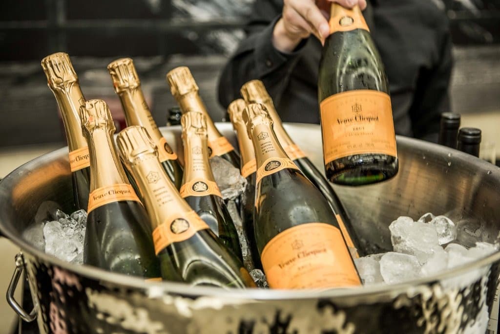 ROLLS ROYCE VANCOUVER INVITES THEIR VIP GUESTS TO A CHAMPAGNE AND CAVIAR RECEPTION FOR THE UNVEILING OF THE LIMITED EDITION PINNACLE TRAVEL...