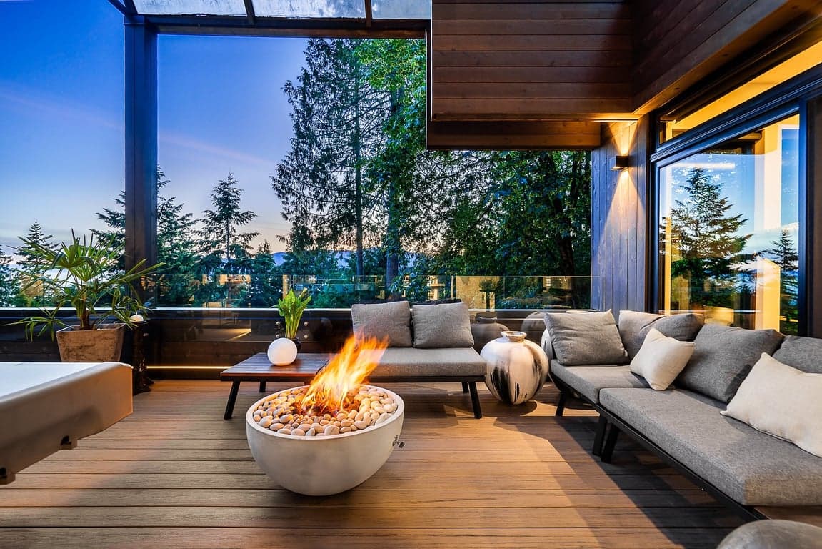 DISCOVER REIMAGINED ARTHUR ERICKSON’S MASTERPIECE AT MONTIVERDI ESTATES IN WEST VANCOUVER