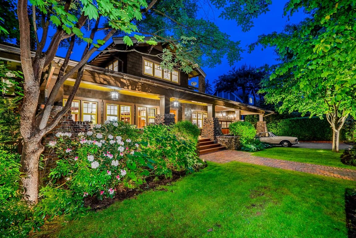 AN HISTORIC 1922 CRAFTSMAN STYLE RESIDENCE IN VANCOUVER'S MOST COVETED KERRISDALE NEIGHBORHOOD