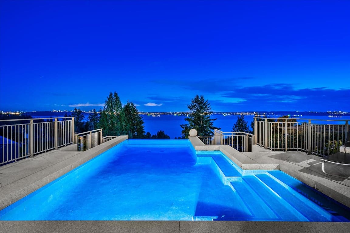 A SENSATIONAL WEST COAST- MODERN RESIDENCE WITH SPECTACULAR CITY AND OCEAN VIEWS IN ONE OF WEST VANCOUVER'S MOST PRIZED LOCATIONS