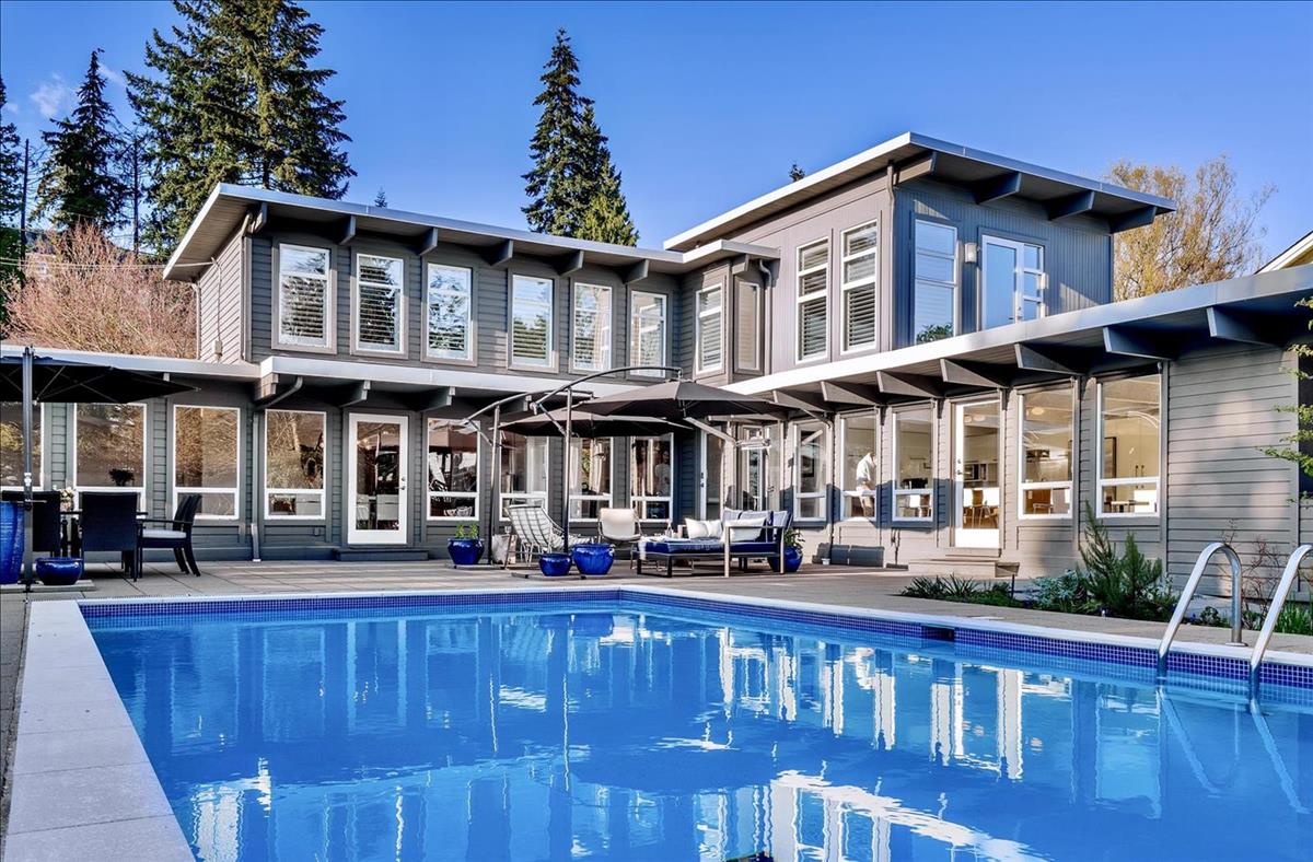 1555 Queens Avenue , West Vancouver, B. C. Malcolm Hasman