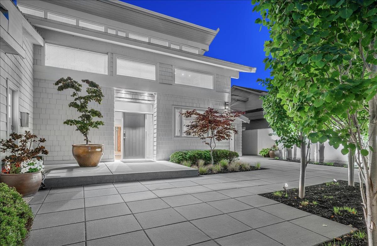 218 Centennial Parkway, Tsawwassen, Tsawwassen, B. C. Malcolm Hasman