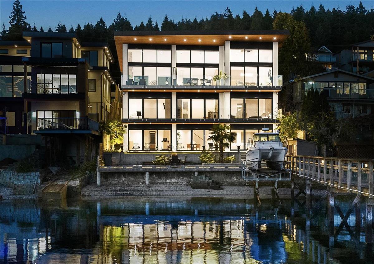 1136 Alderside Road, Port Moody Malcolm Hasman